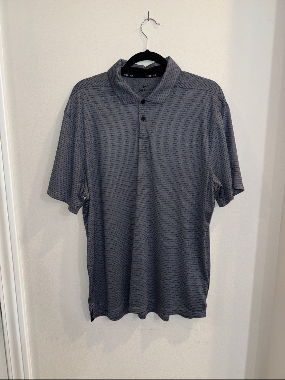 Nike Dri-Fit Men's L Gray Striped Golf Polo